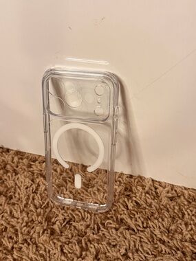 ESR Clear Transparent iPhone 17 Pro Max Case with White MagRing